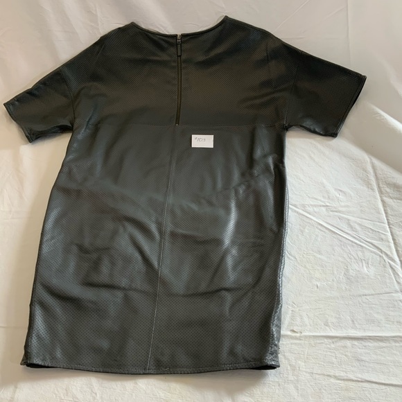 Ports 1961- dark gray perforated leather dress with pockets metal hooks on sides - Picture 6 of 15